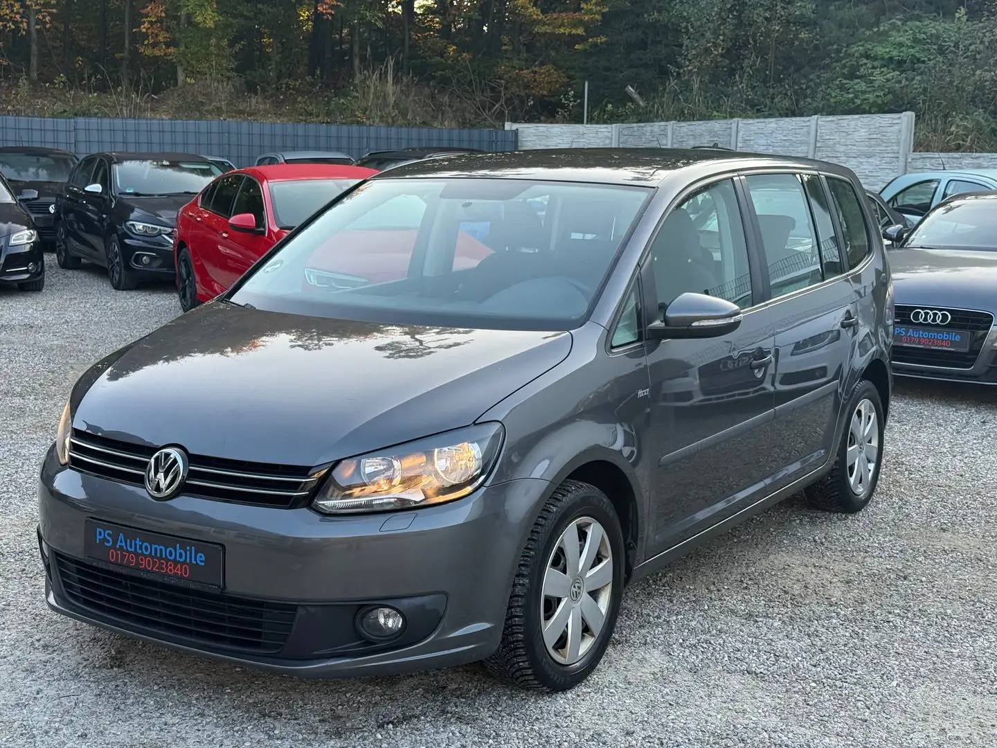 Volkswagen Touran Trendline*1.Hand*Navi*Temp.SHZ Gris - 1