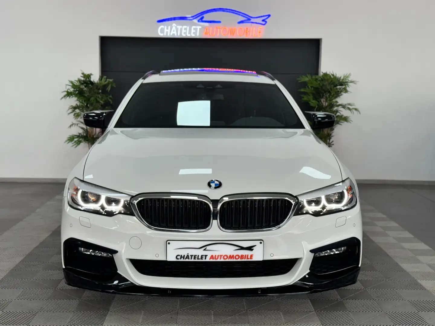 BMW 520 FULL PACK M PACK AMBIANCE/ SHADOWLINE 190CH White - 2