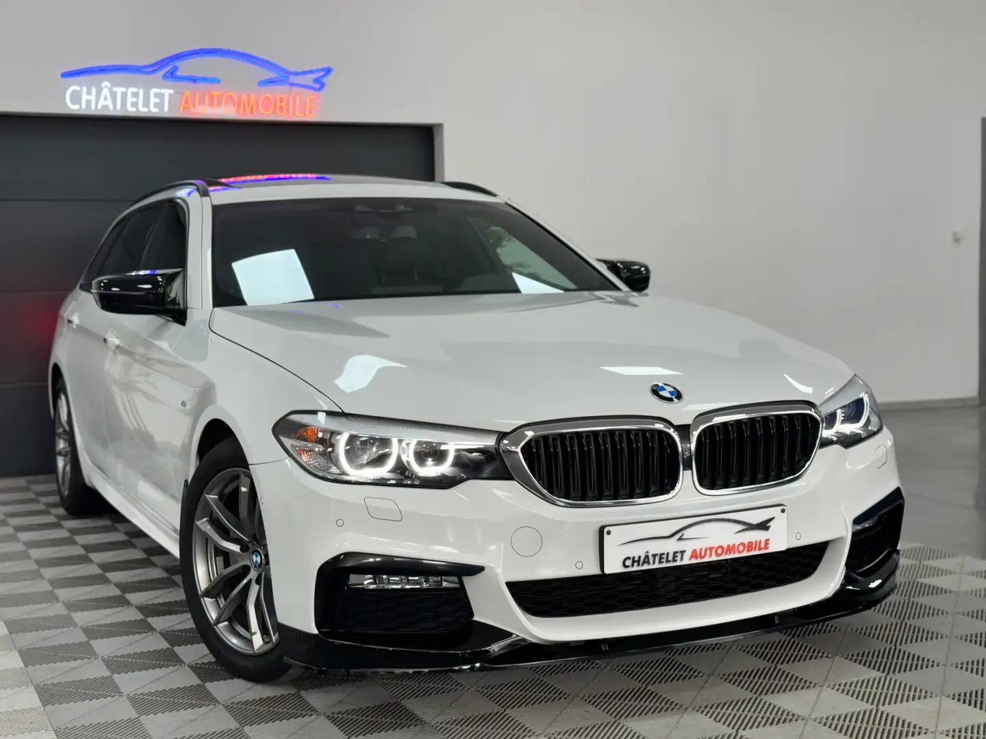 BMW 520 FULL PACK M PACK AMBIANCE/ SHADOWLINE 190CH White - 1