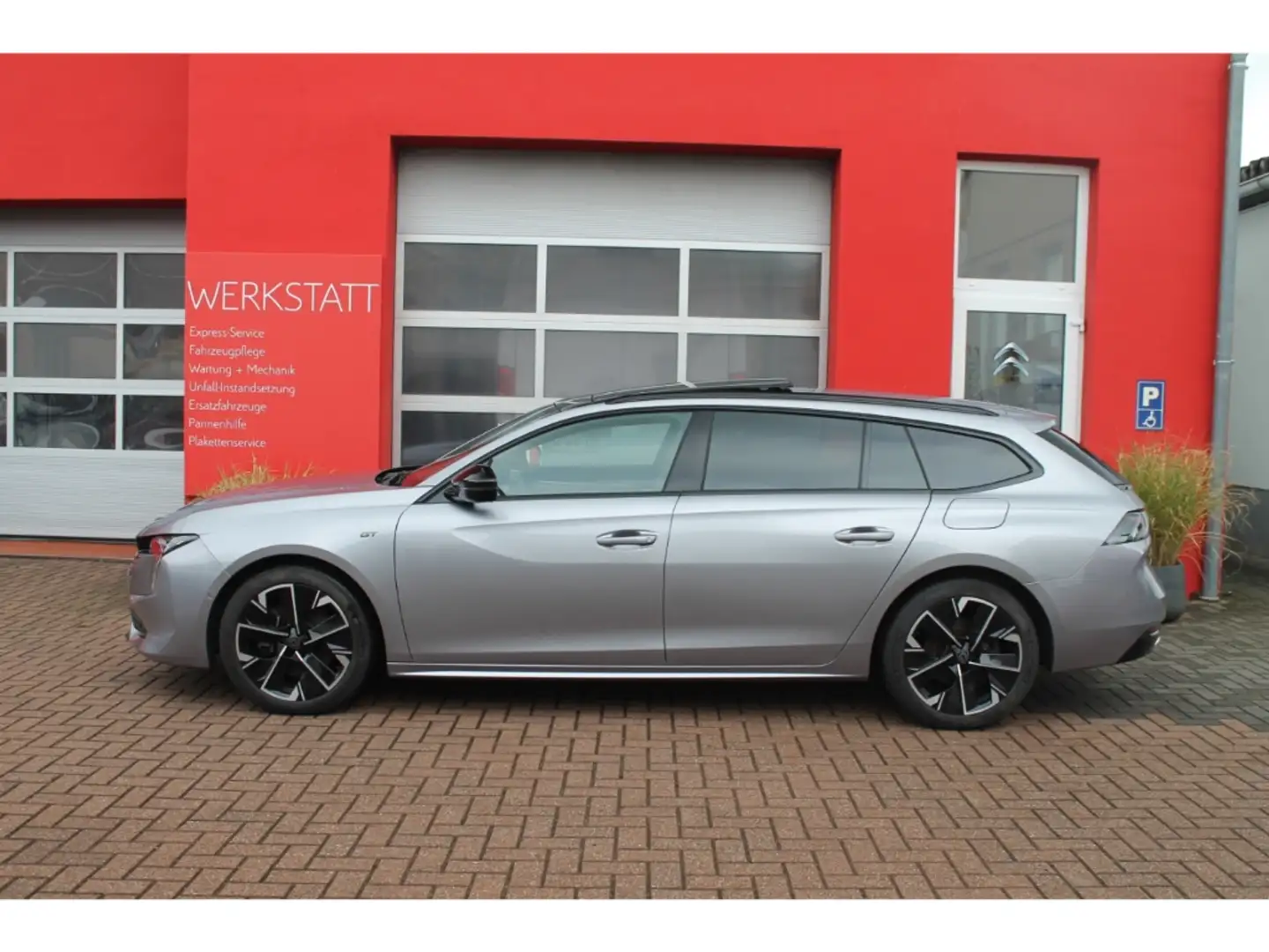 Peugeot 508 SW Hy225 GT Pack Dach Leder Focal 360 Shz Navi Gris - 2