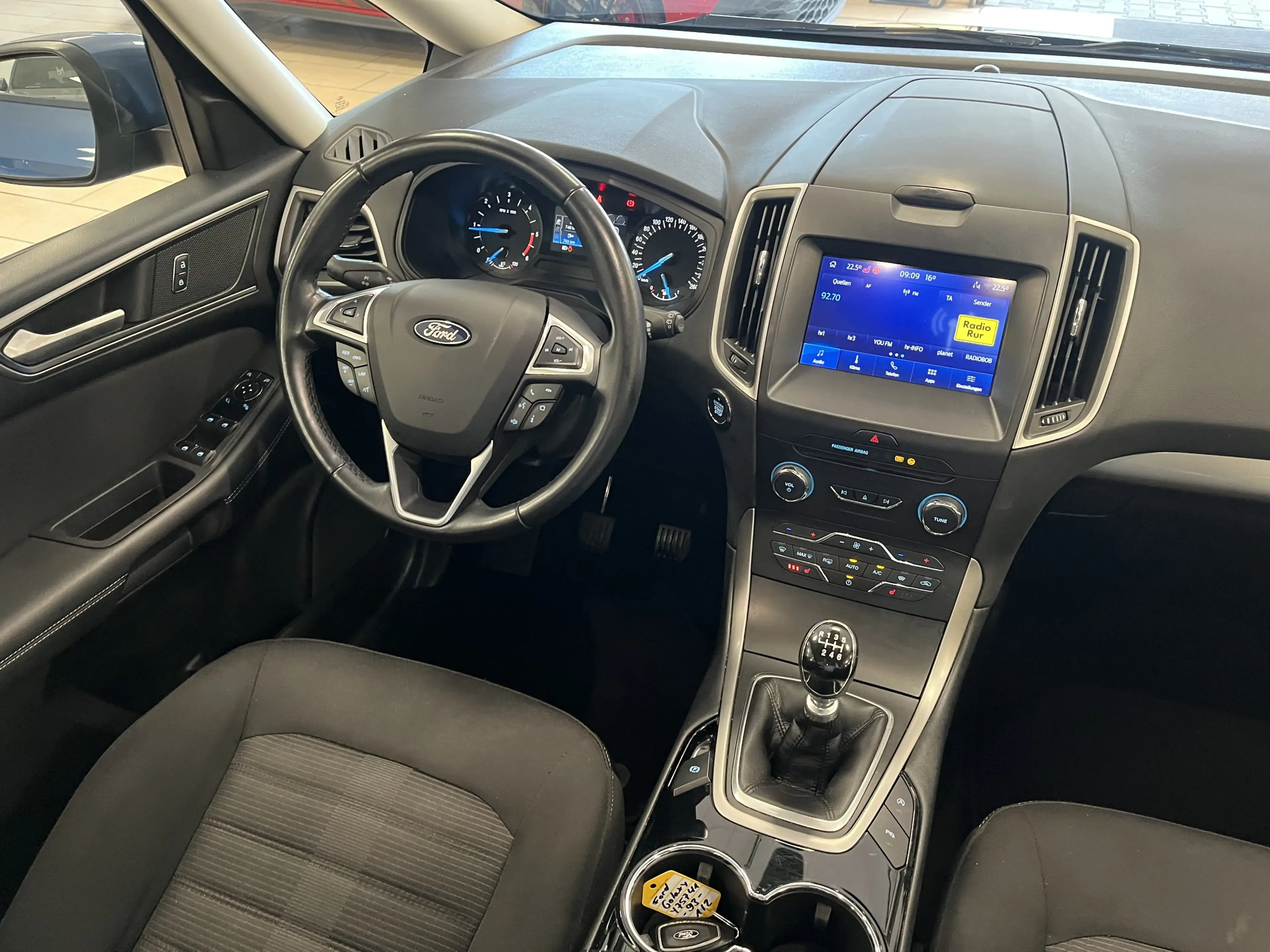 Ford Galaxy Trend 7-Sitzer W-Paket*PDC*CarPlay*WLAN — photo 11
