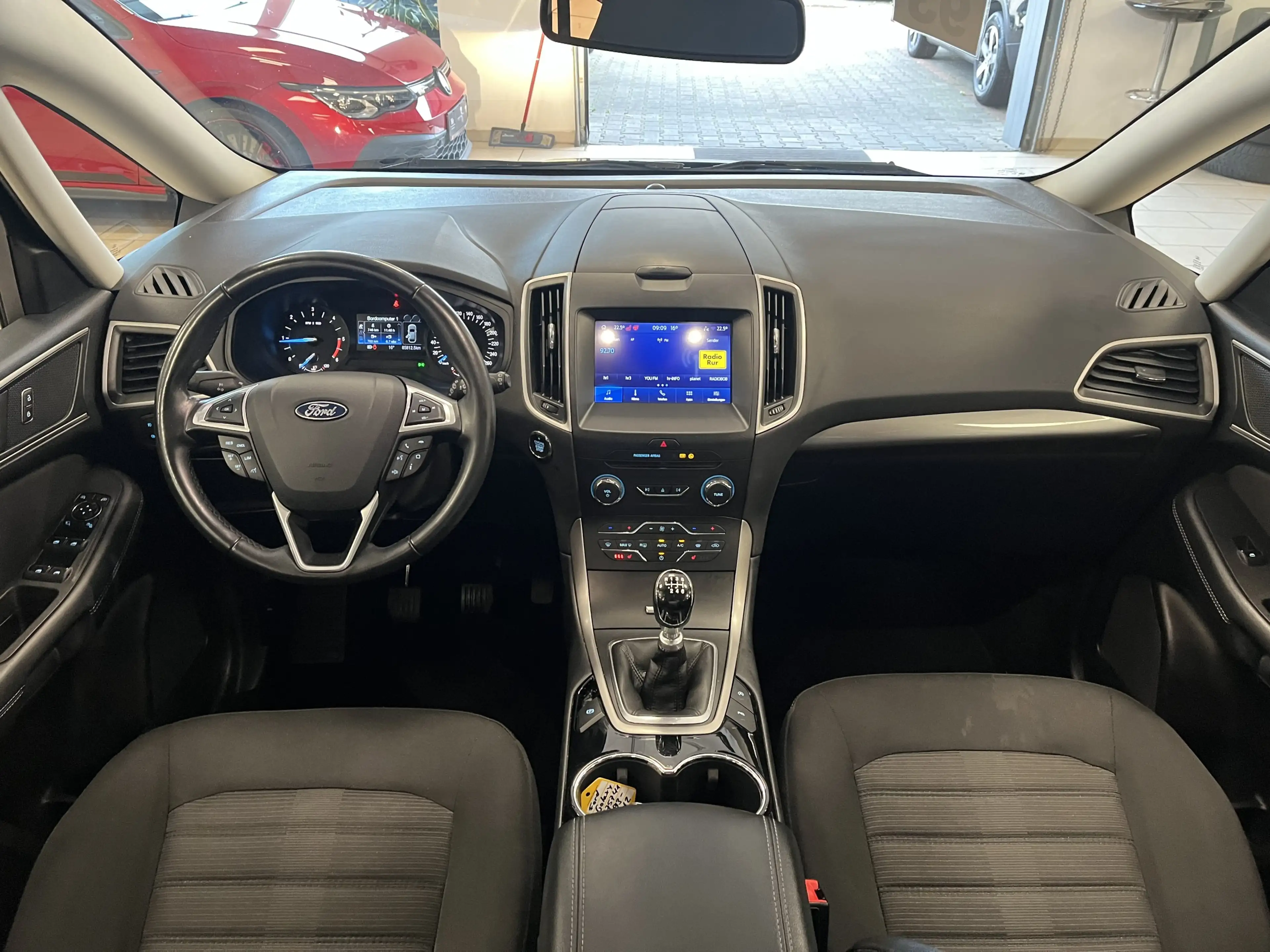 Ford Galaxy Trend 7-Sitzer W-Paket*PDC*CarPlay*WLAN — photo 12