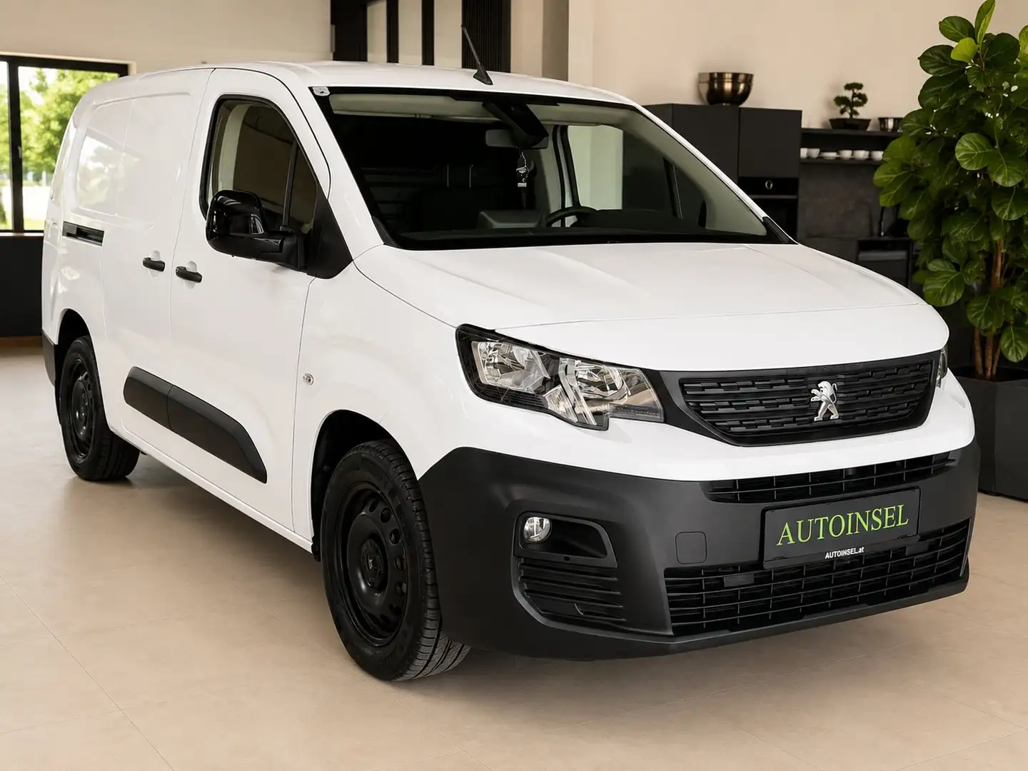 Peugeot Partner e-Partner L2 50 kWh Navi-Kamera-1.Besitz Weiß - 2