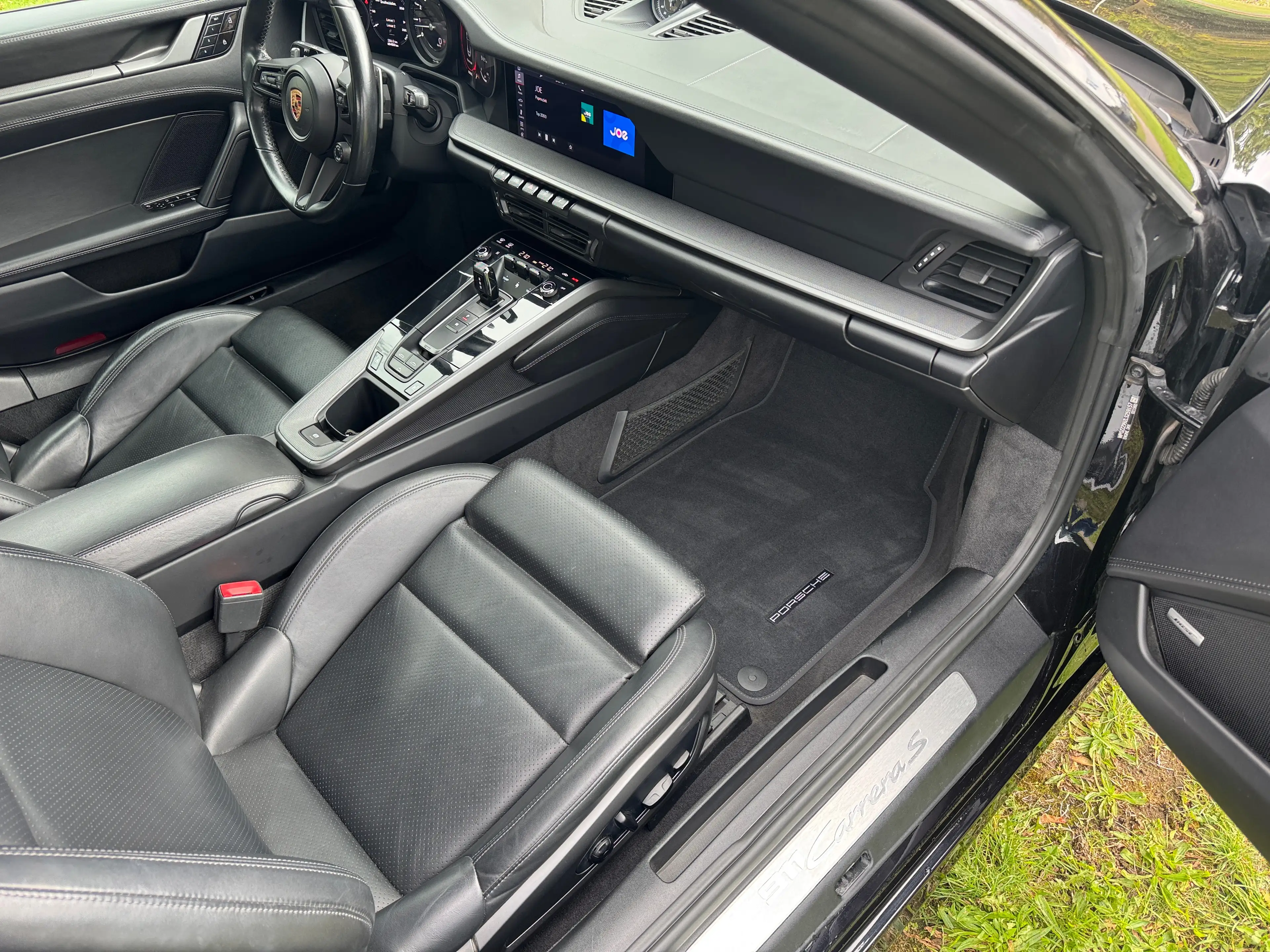 Porsche 992 — photo 13