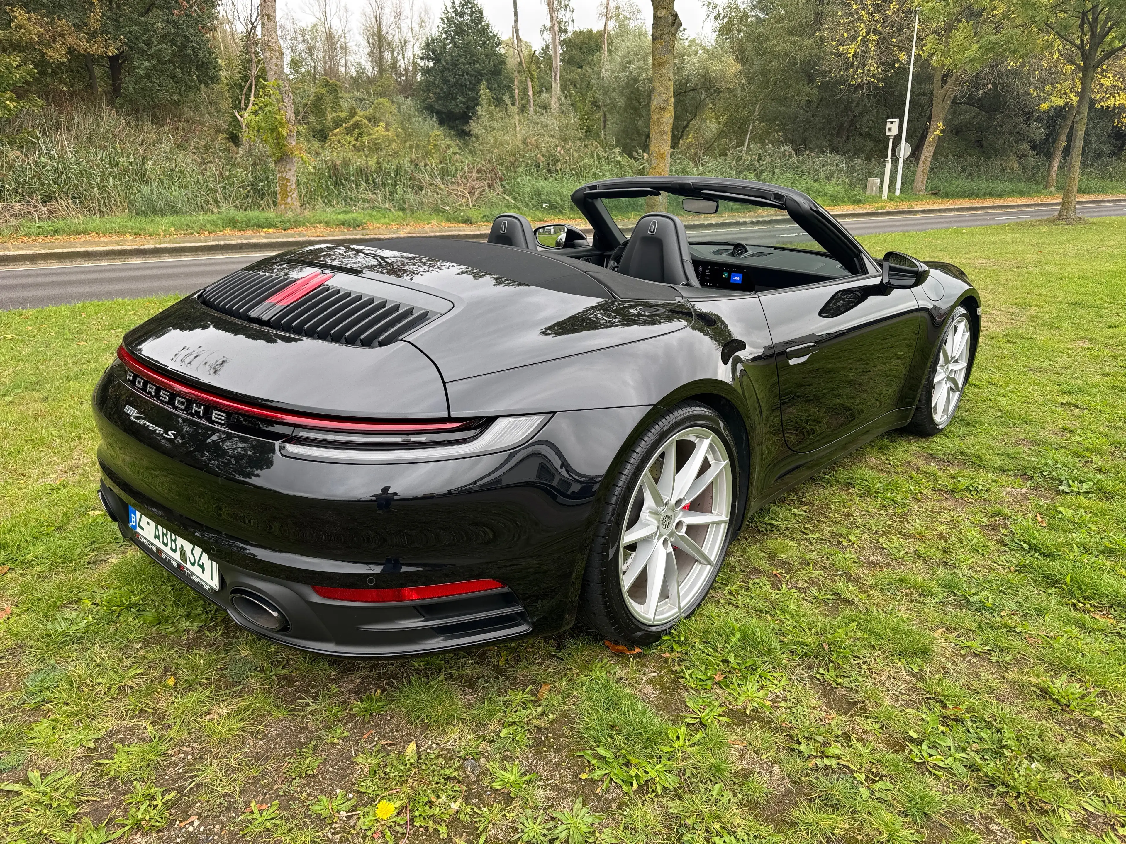Porsche 992 — photo 7
