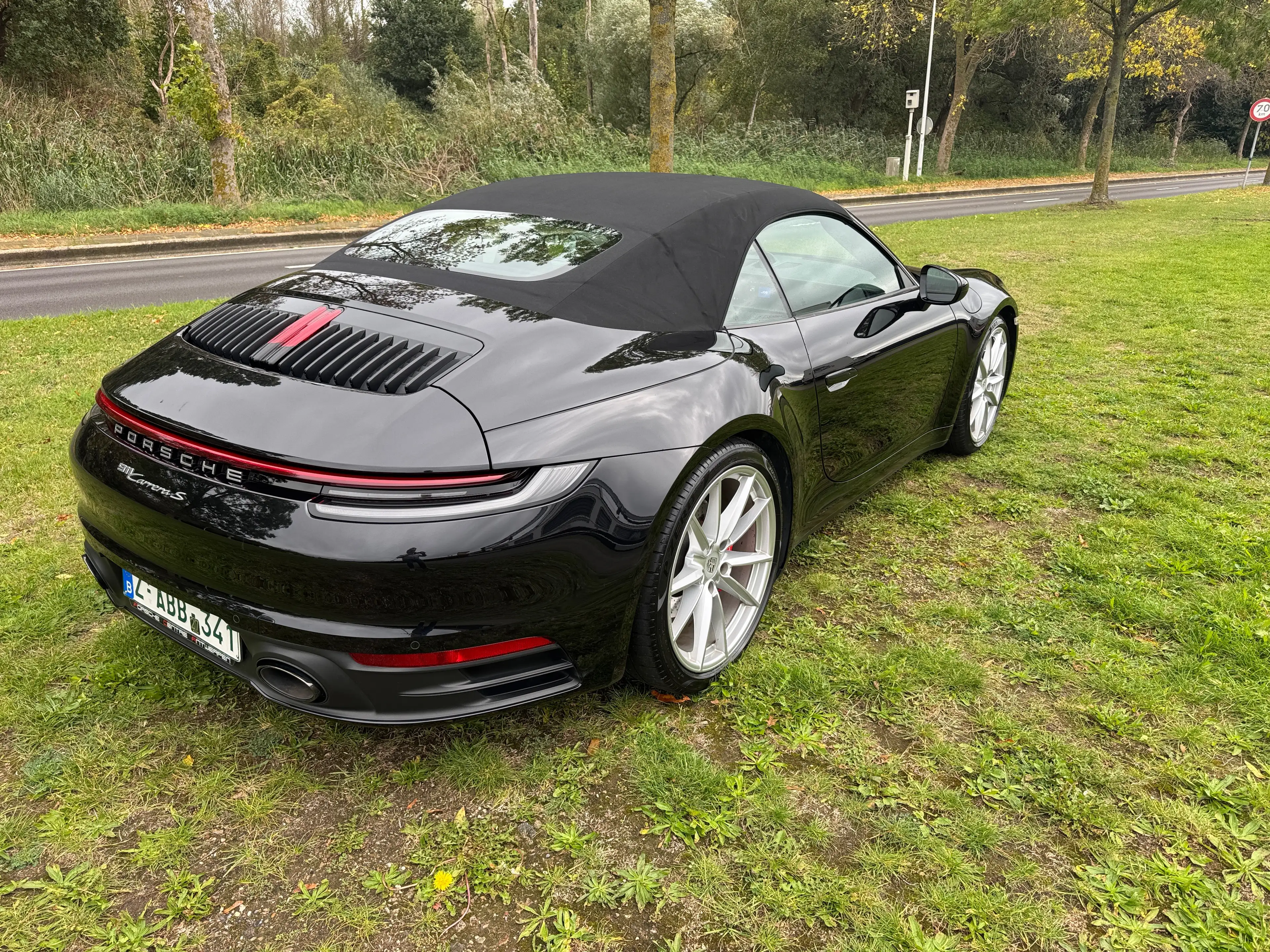 Porsche 992 — photo 6