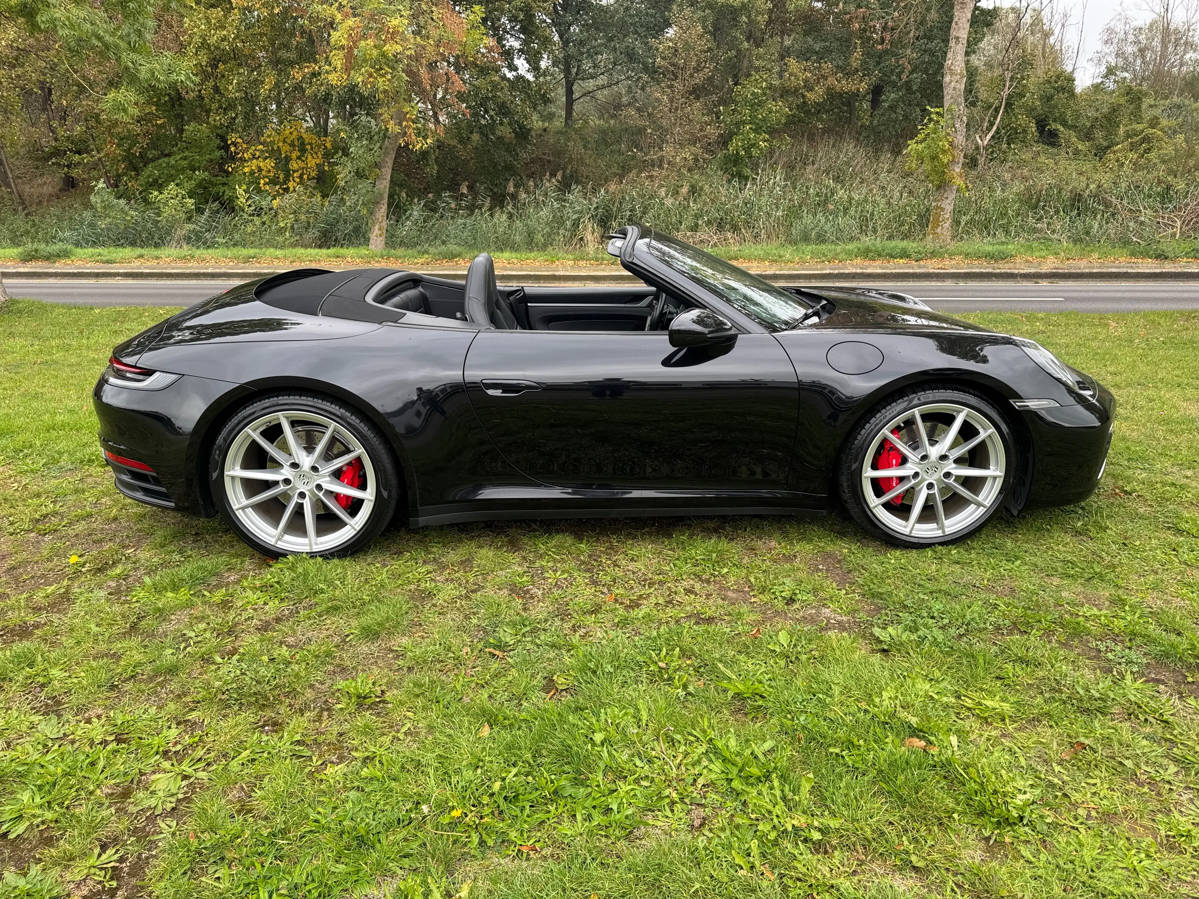 Porsche 992 — photo 8