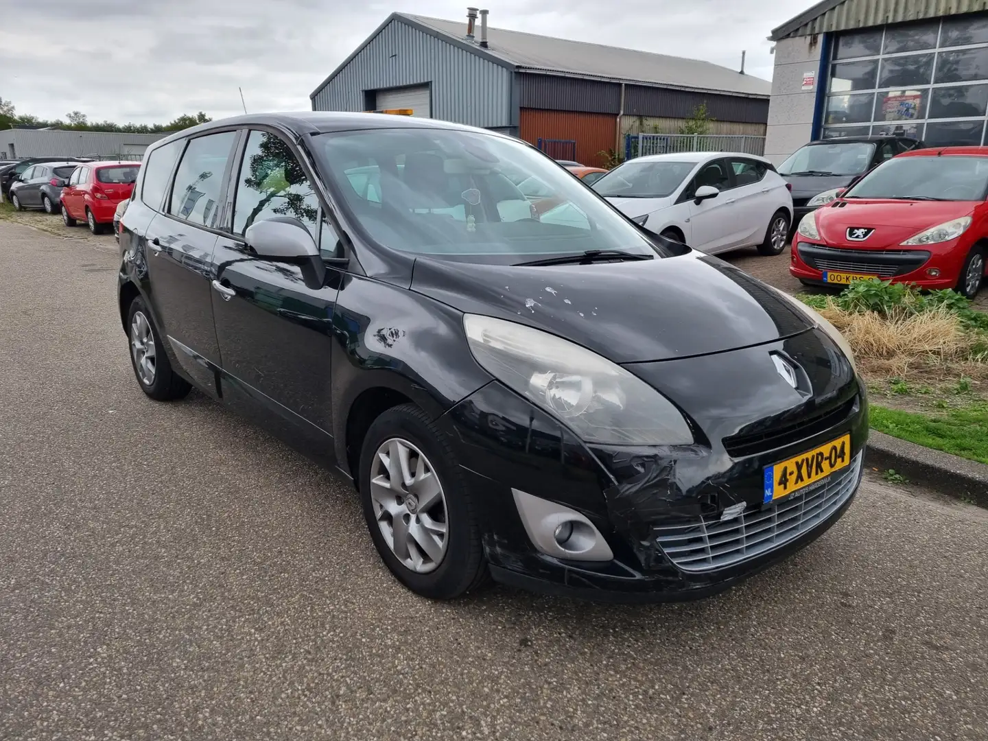 Renault Grand Scenic 1.5 dCi Expression 7p. Bj:2011 Zwart - 2