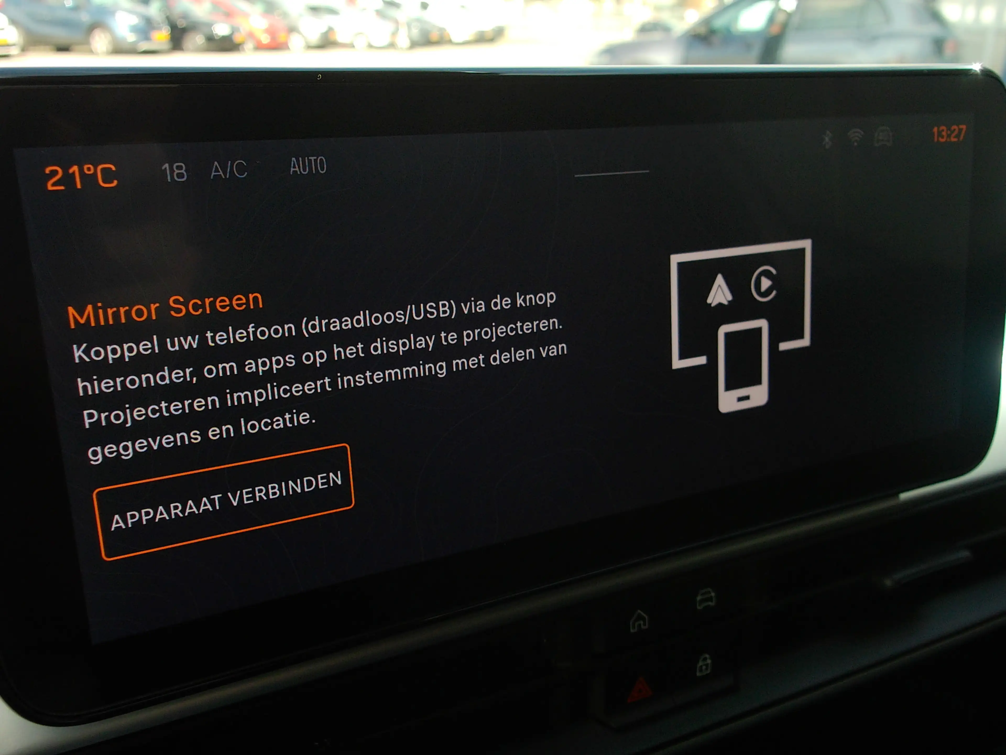Jeep Avenger 1.2 e-Hybrid Longitude, Carplay + Android Auto / J — photo 15