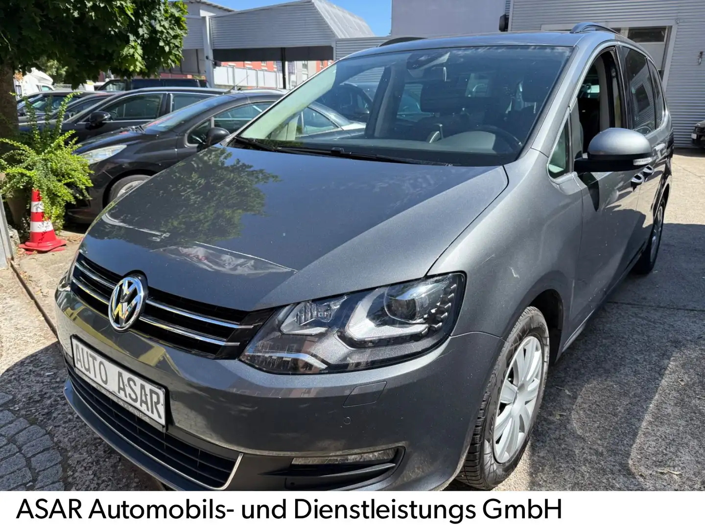 Volkswagen Sharan 2,0TDI /7-Sitze/Pano/Standh./AHK Gris - 1
