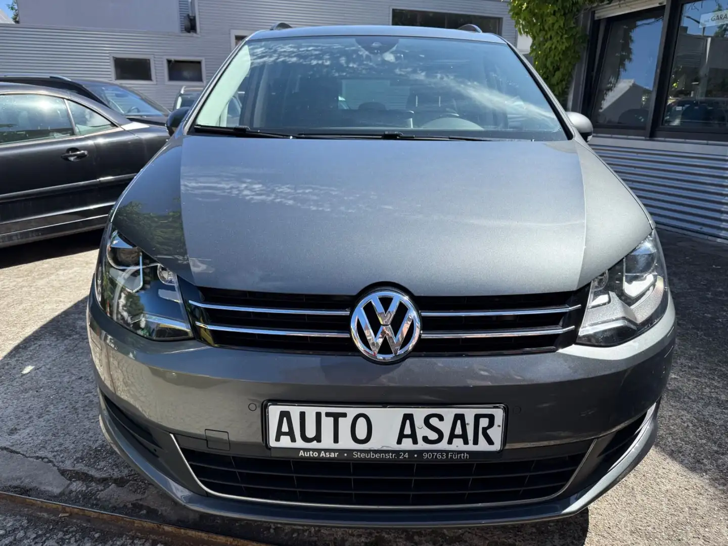 Volkswagen Sharan 2,0TDI /7-Sitze/Pano/Standh./AHK Gris - 2