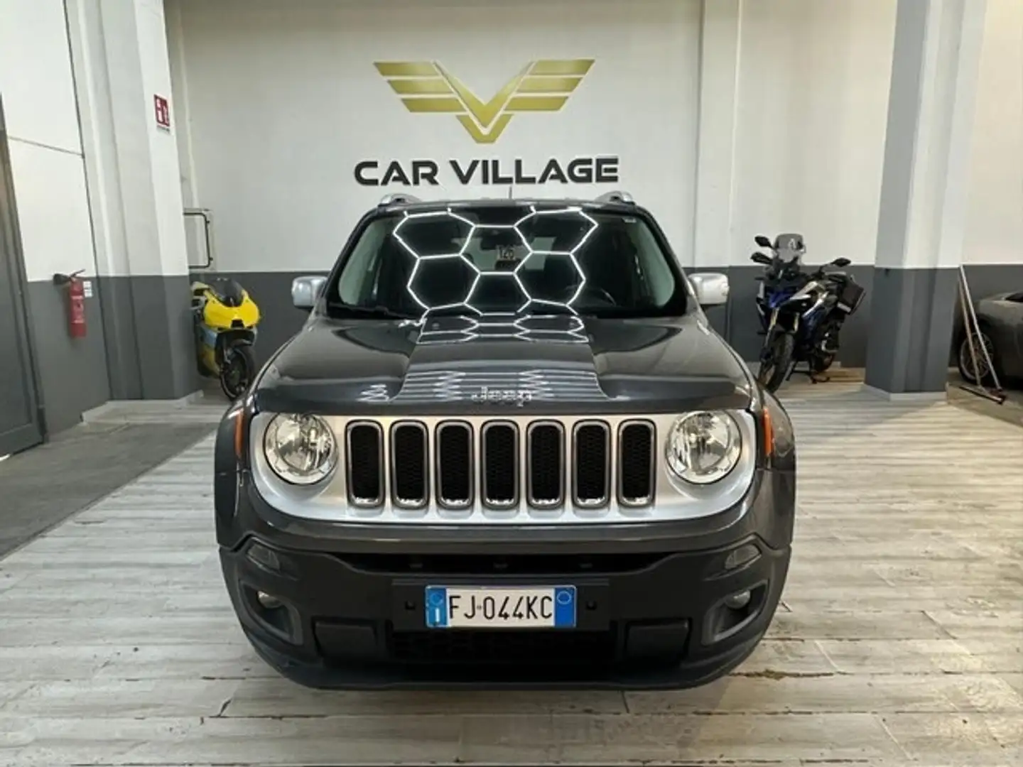Jeep Renegade Renegade 1.6 Mjt DDCT 120 CV Limited Grau - 1