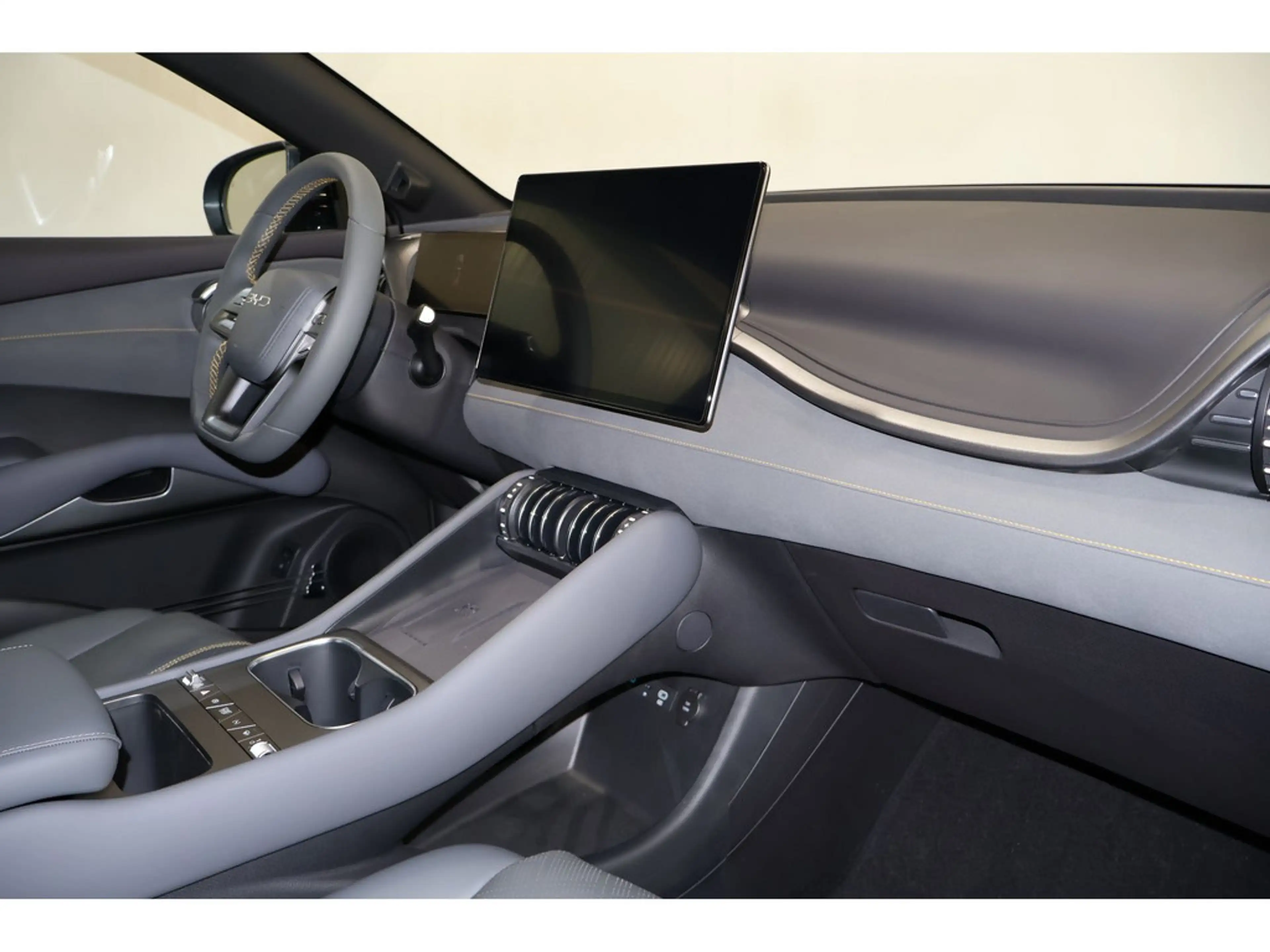 BYD Atto 3 EVO — photo 14