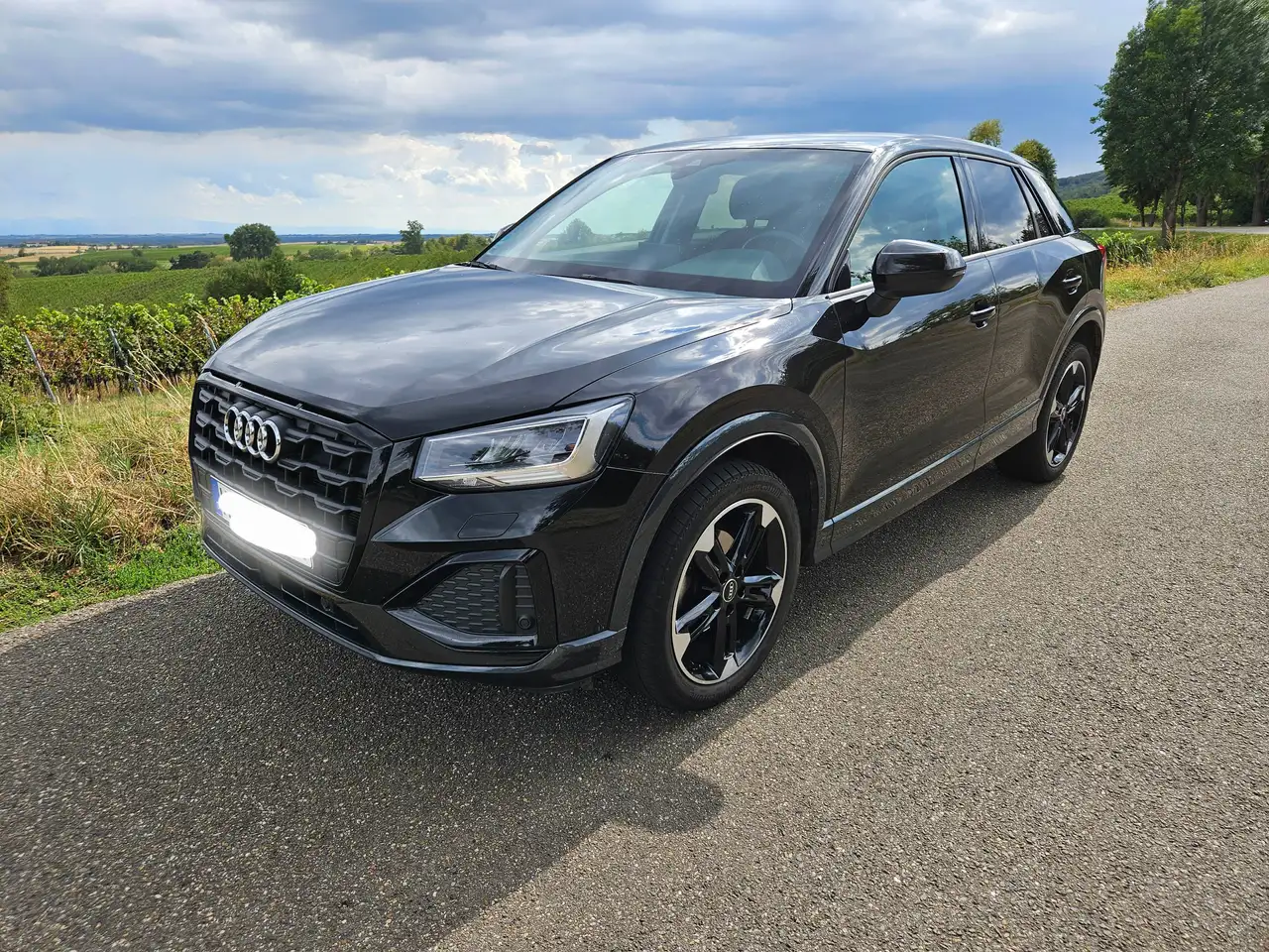 Audi Q2 Q2 30 TDI S tronic advanced — photo 1 of 2