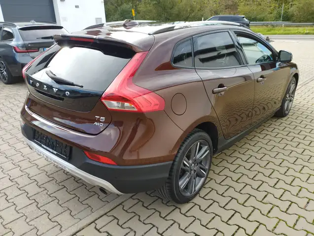 Volvo V40 Cross Country V40 CC - ALLRAD - 180KW - RARITÄT - VOLL - TOP