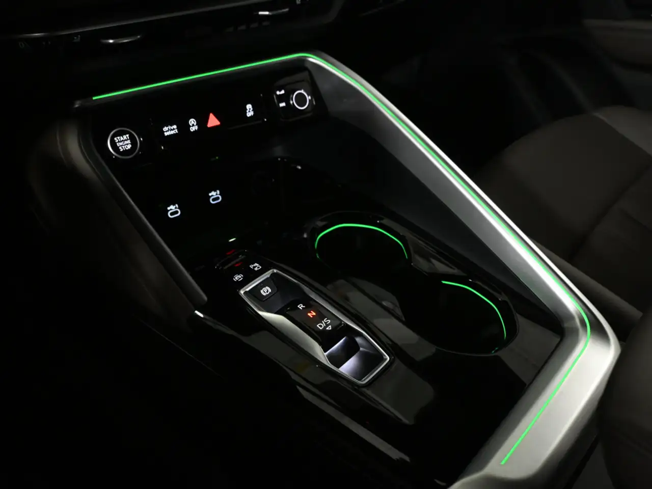 Audi Q5 снимка Audi Q5
