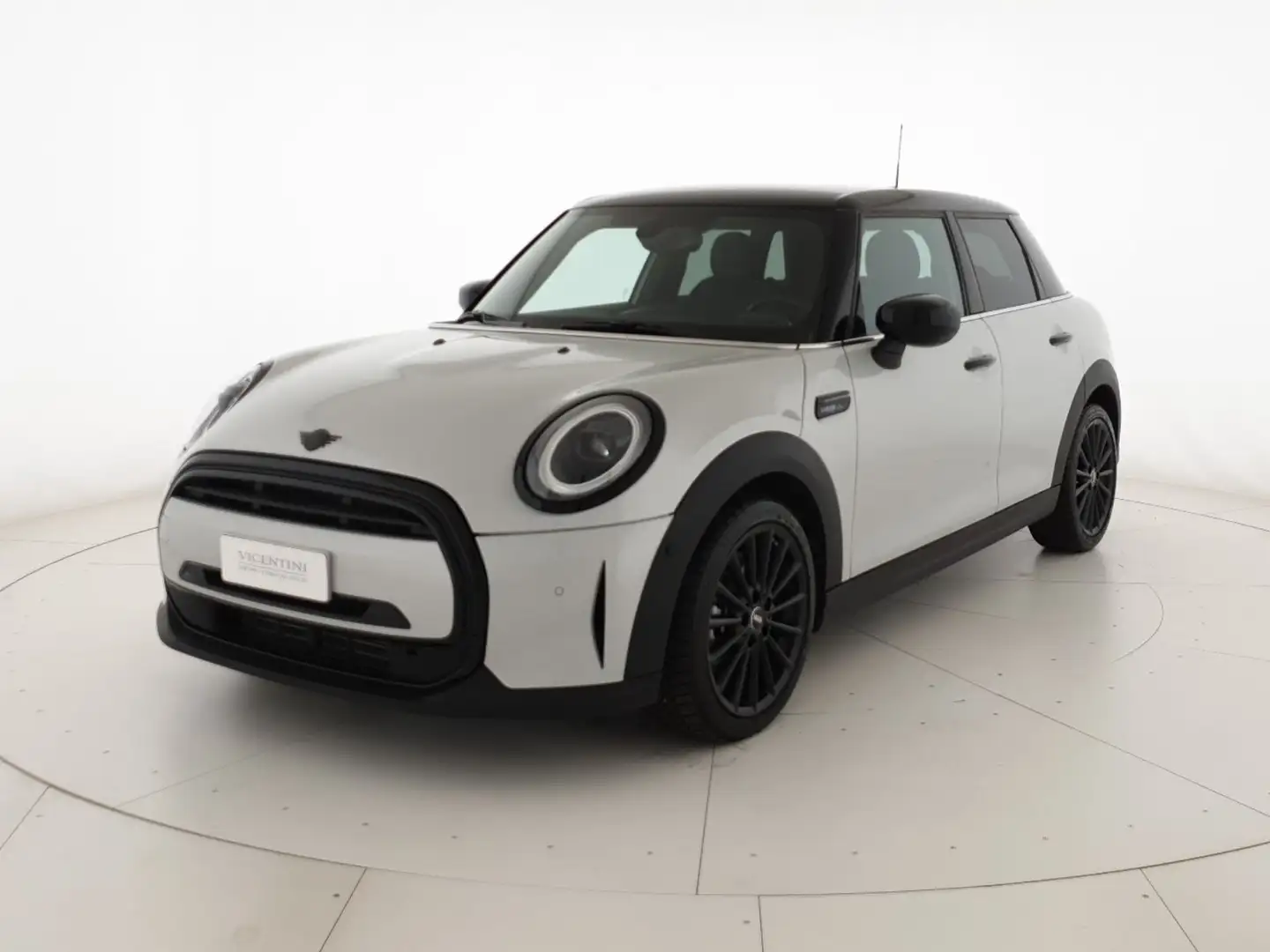 MINI Cooper 5p 1.5  camden auto - 1
