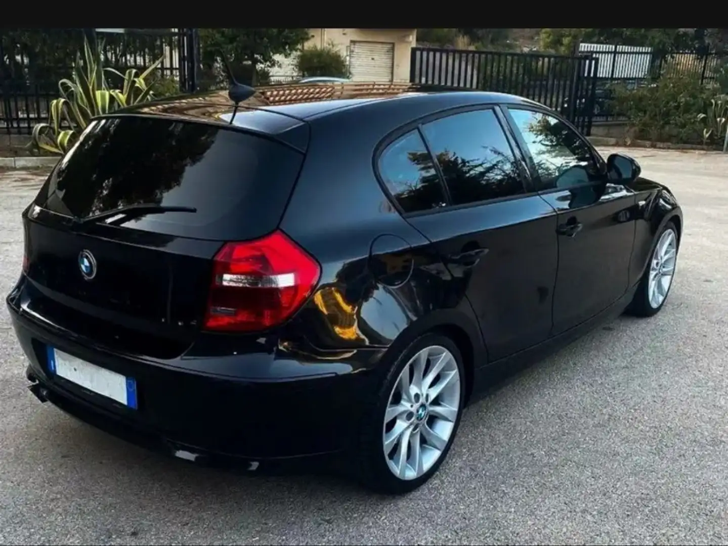 BMW 123 123d 5p Futura dpf Black - 2