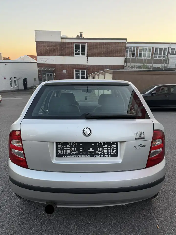 Skoda Fabia 1.4 16V Classic, foto 2