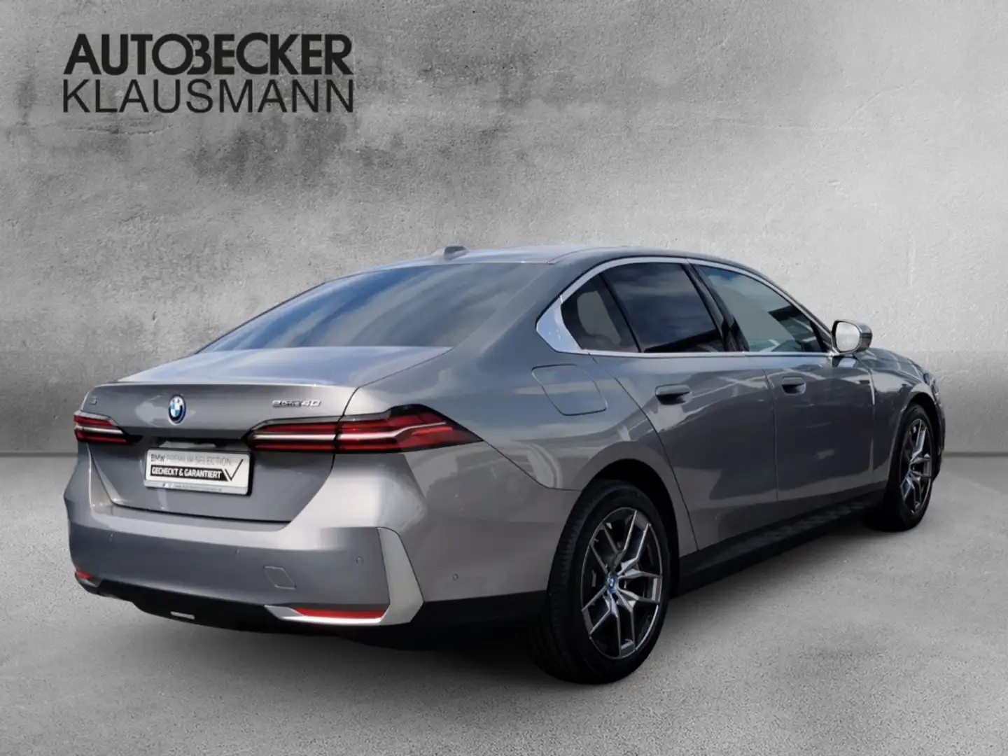 BMW i5 eDRIVE40 LIMO ICONIC GLOW 19''LC PROF SITZLÜFT 360 Grau - 2