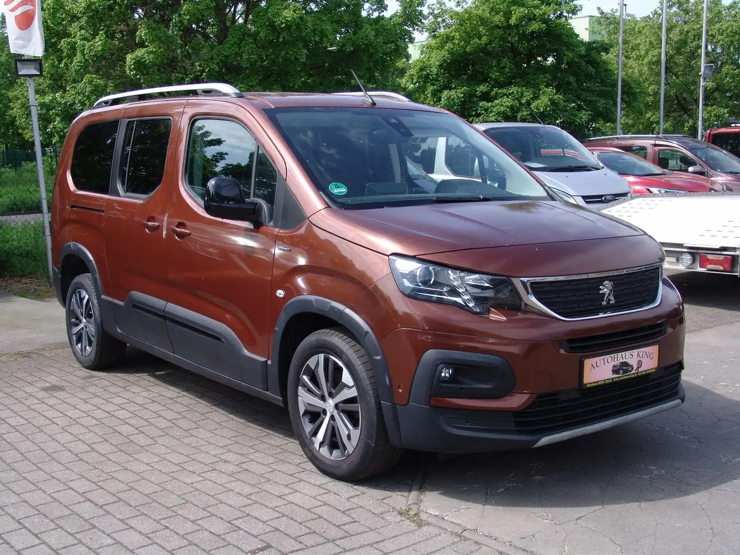 Peugeot Rifter Allure  GT-Line L2-NAVI/AUT/7Si Naranja - 2