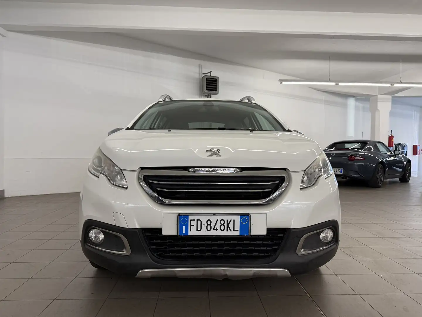 Peugeot 2008 BlueHDi 120 S&S Allure Bianco - 2