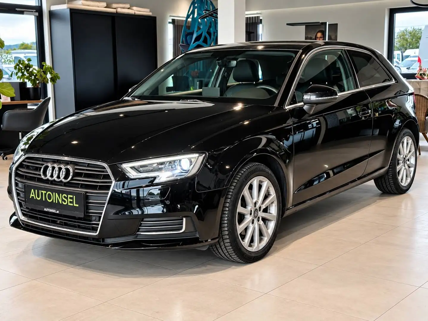 Audi A3 1,6 TDI intensedesign-Tempomat+Multifunktionslenkrad Schwarz - 2