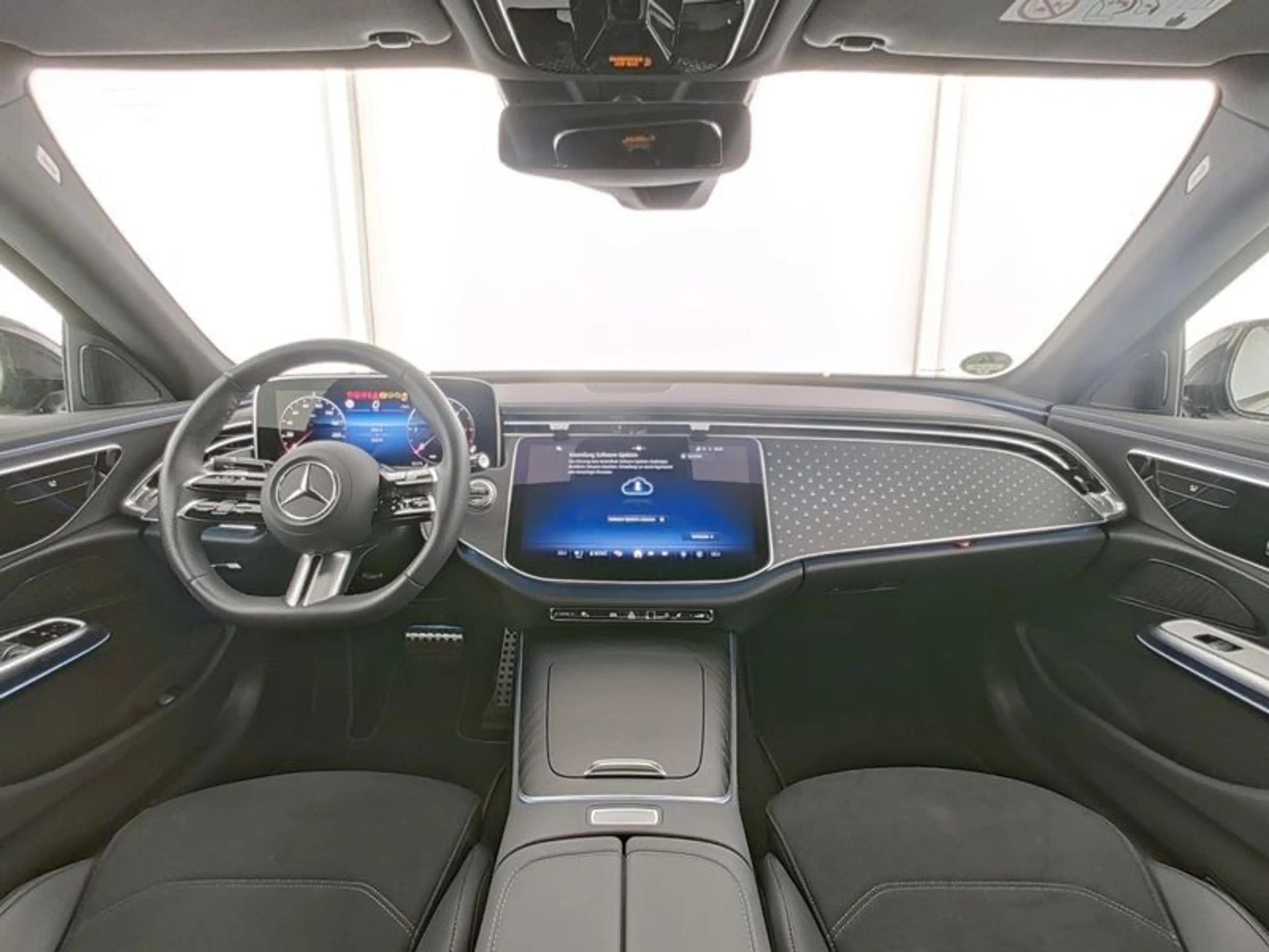 Mercedes-Benz E 220 d AMG Advanced/Pano/20"/360-Kamera/Night — photo 5