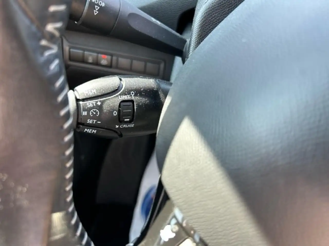 Peugeot 308 308 — photo 21