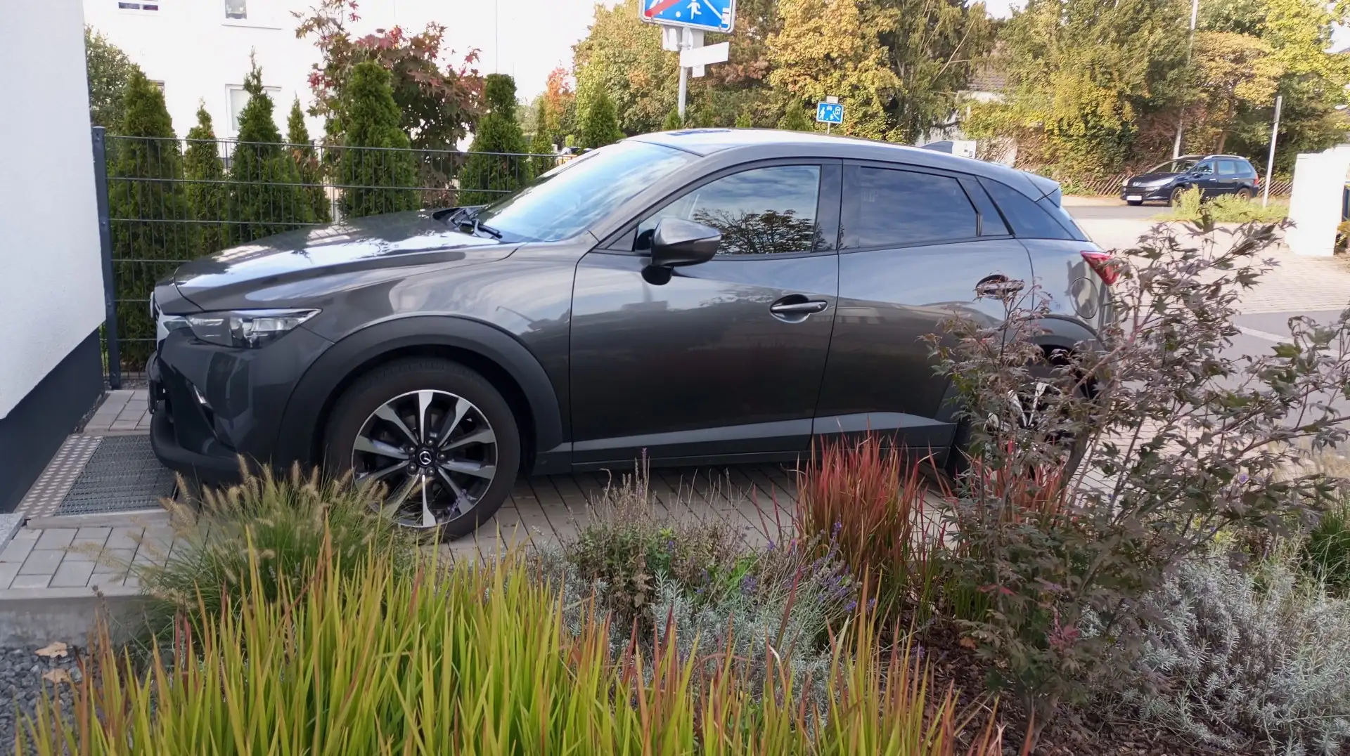 Mazda CX-3 SKYACTIV-G 121 FWD Signature+ - 1
