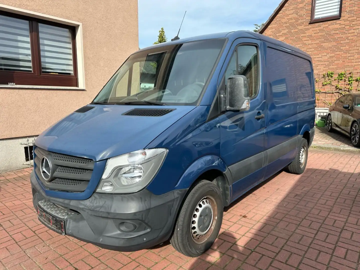 Mercedes-Benz Sprinter II Kasten 214 CDI AUT+KLIMA+NAVI+AHK Blauw - 1
