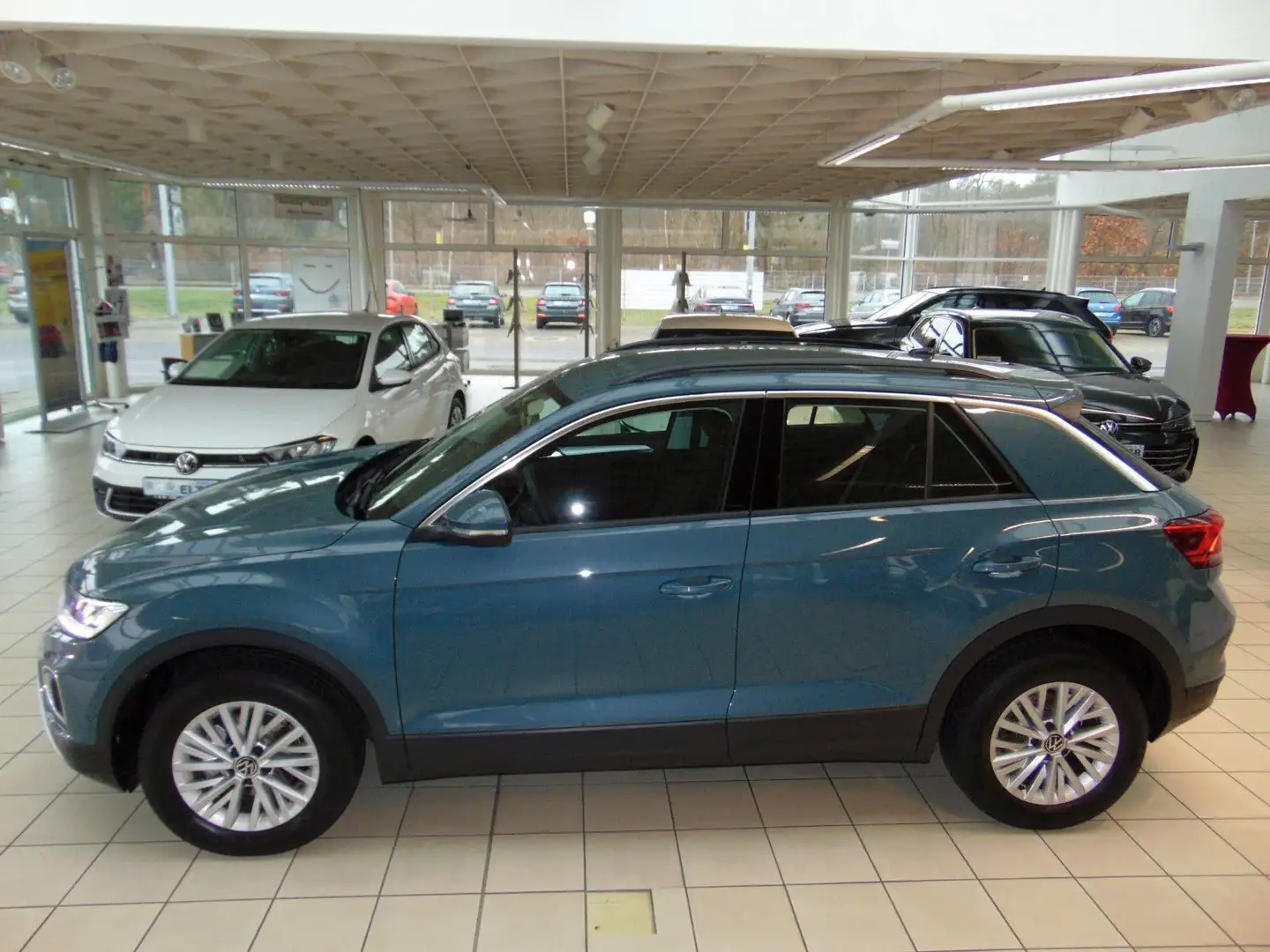 Volkswagen T-Roc 1.5 TSI DSG Life Gris - 2