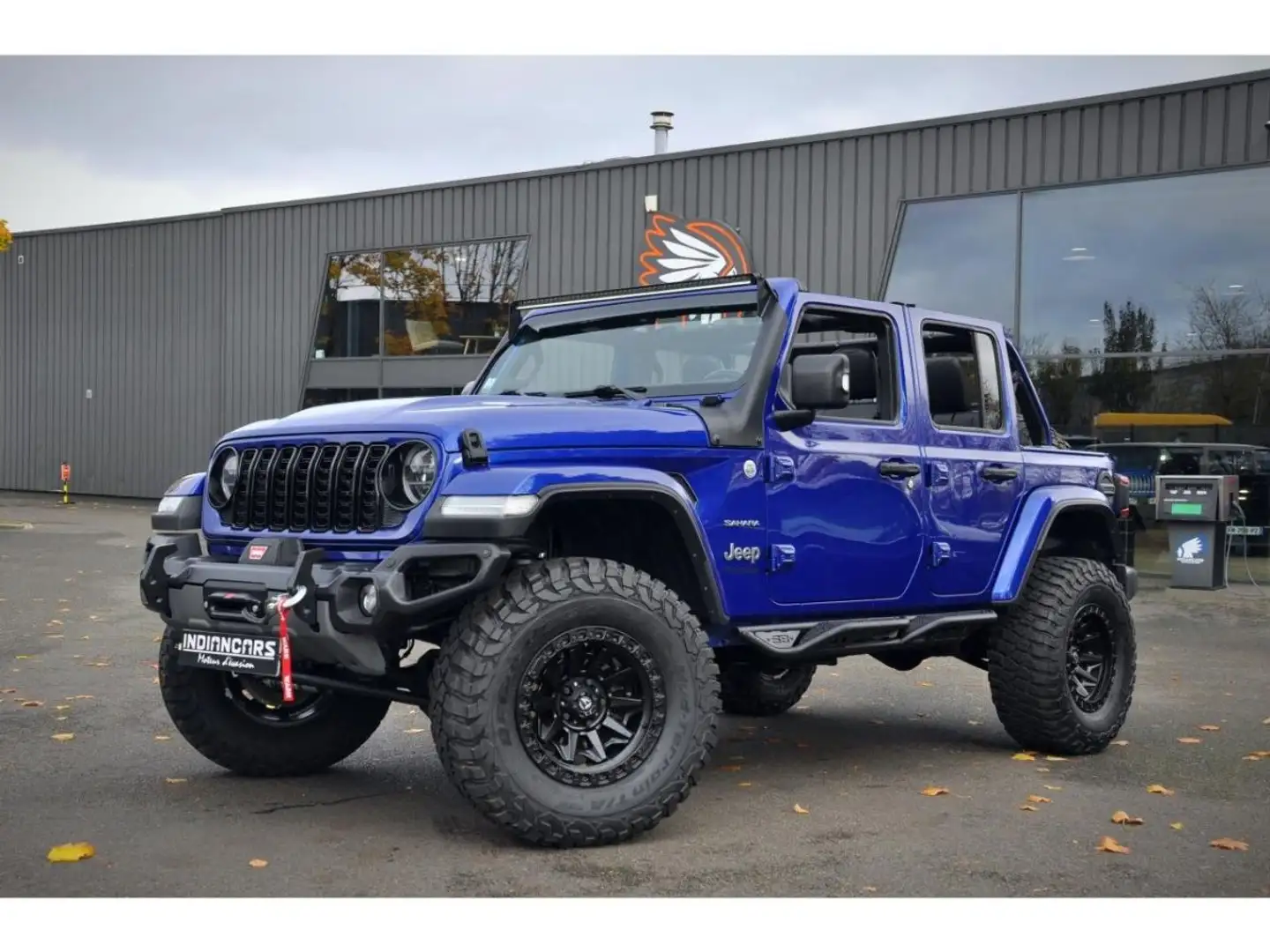 Jeep Wrangler 2.0i T - 272 - BVA 4x4 - 2019 - Preparation Off-Road INDIANCARS Blau - 1