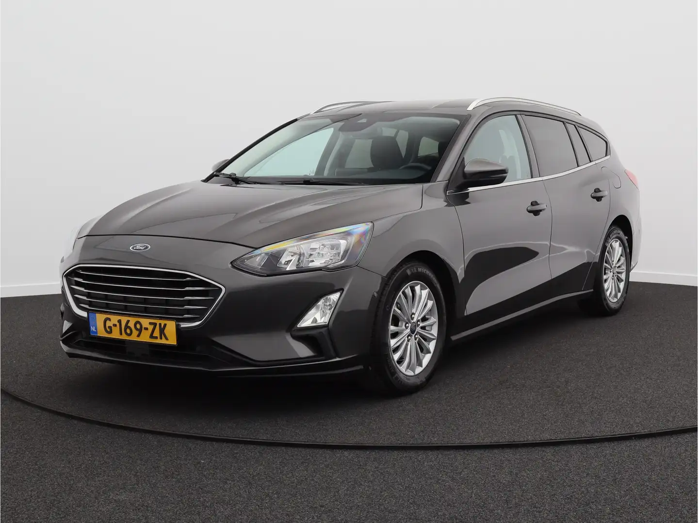 Ford Focus Wagon 1.5 EcoBoost Titanium Business/ lage km! Grijs - 1