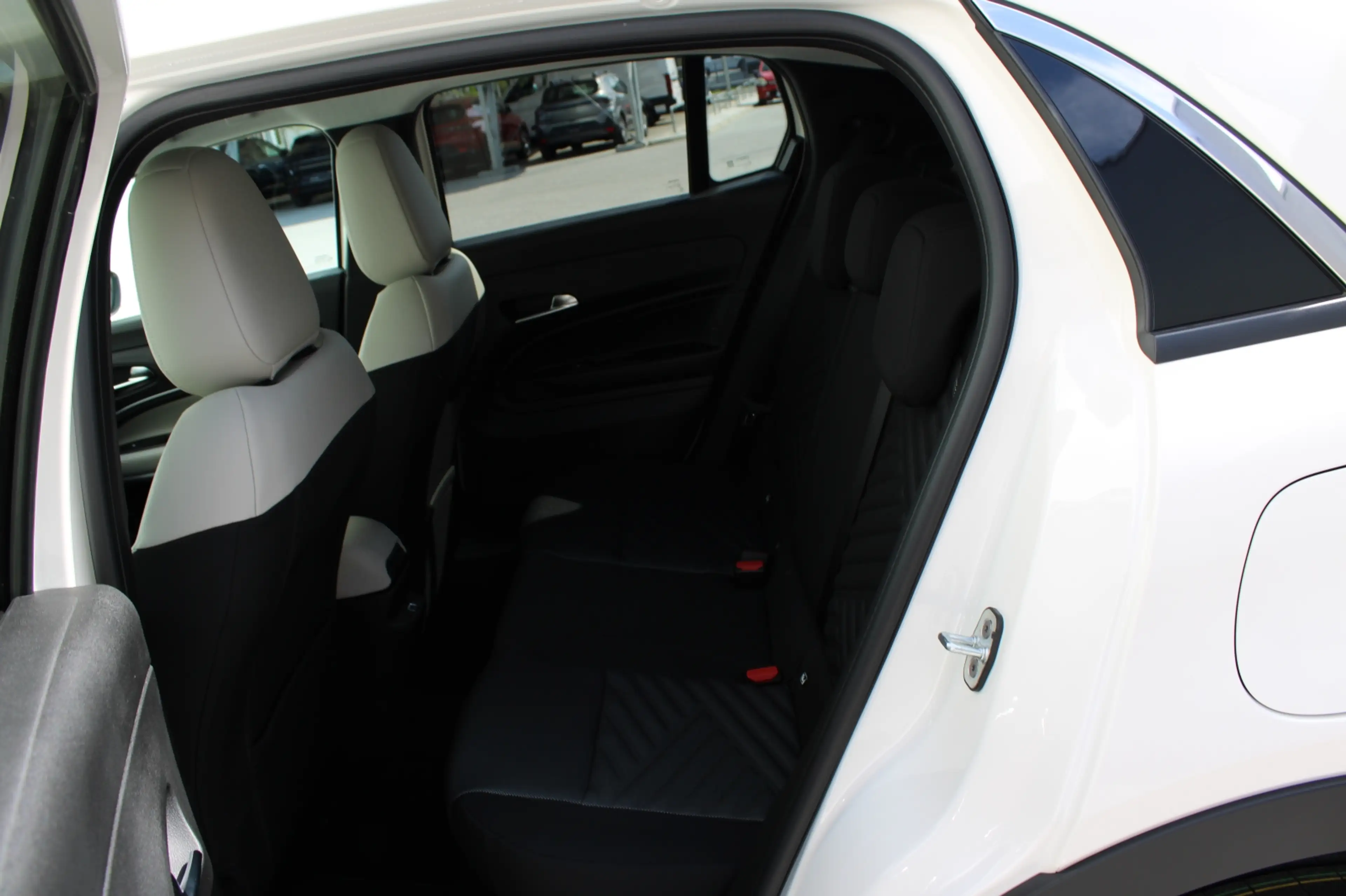 Fiat 600 600 LaPrima Hybrid 110PS — photo 11