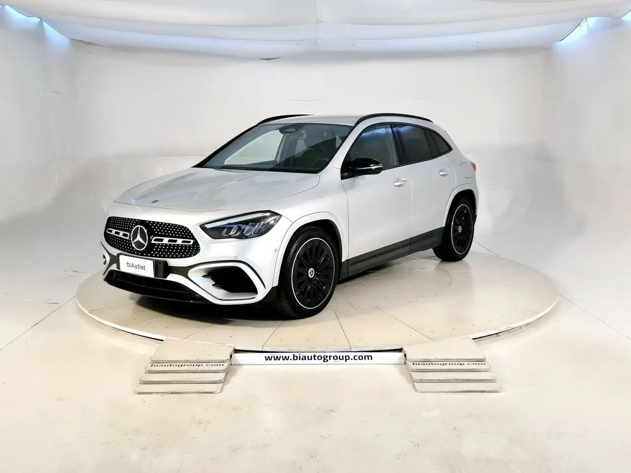 Mercedes-Benz GLA 200
