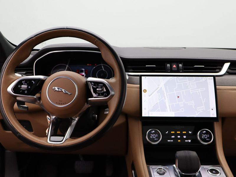 Jaguar F-Pace 2.0 P400e PHEV Limited Edition R-Dynamic SE — photo 7