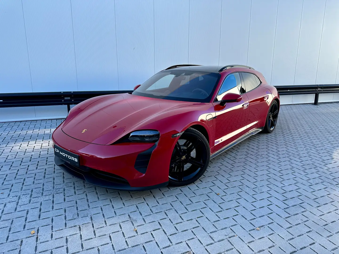 Porsche Taycan GTS SPORT TURISMO | PANO | FULL | NP: €191.000 Rood - 1