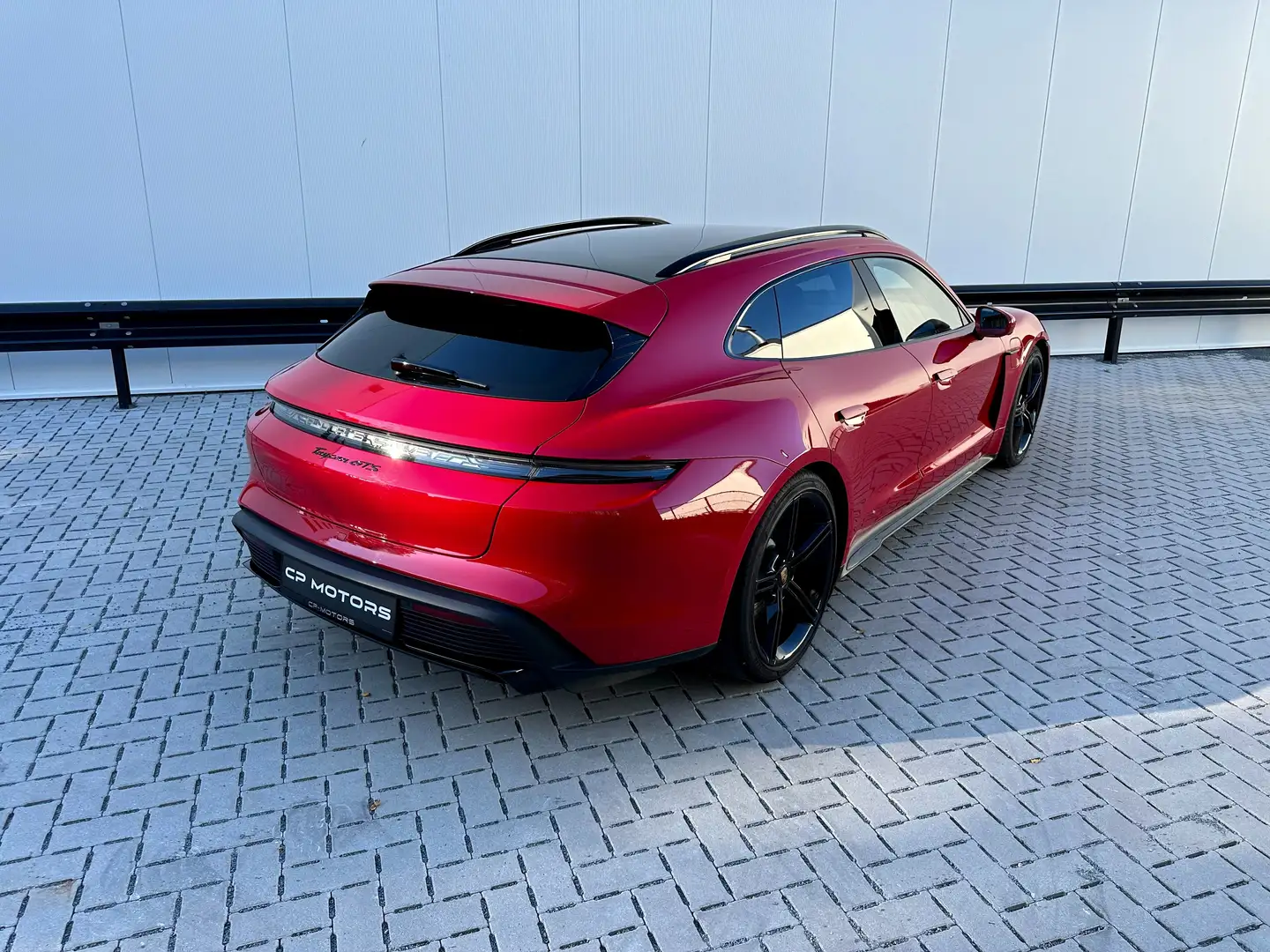 Porsche Taycan GTS SPORT TURISMO | PANO | FULL | NP: €191.000 Rouge - 2