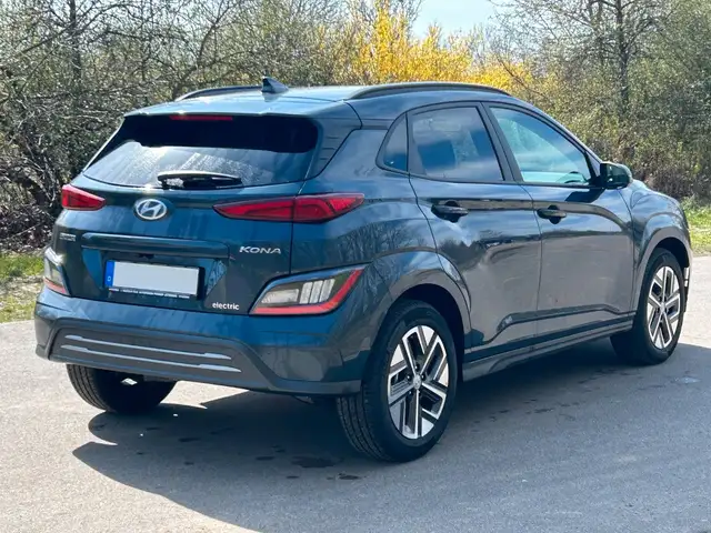 Hyundai Kona view 4
