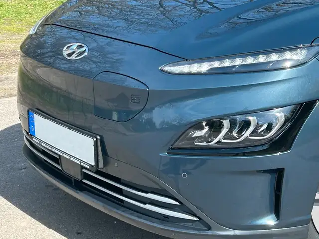 Hyundai Kona view 8