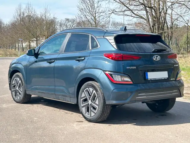 Hyundai Kona view 6