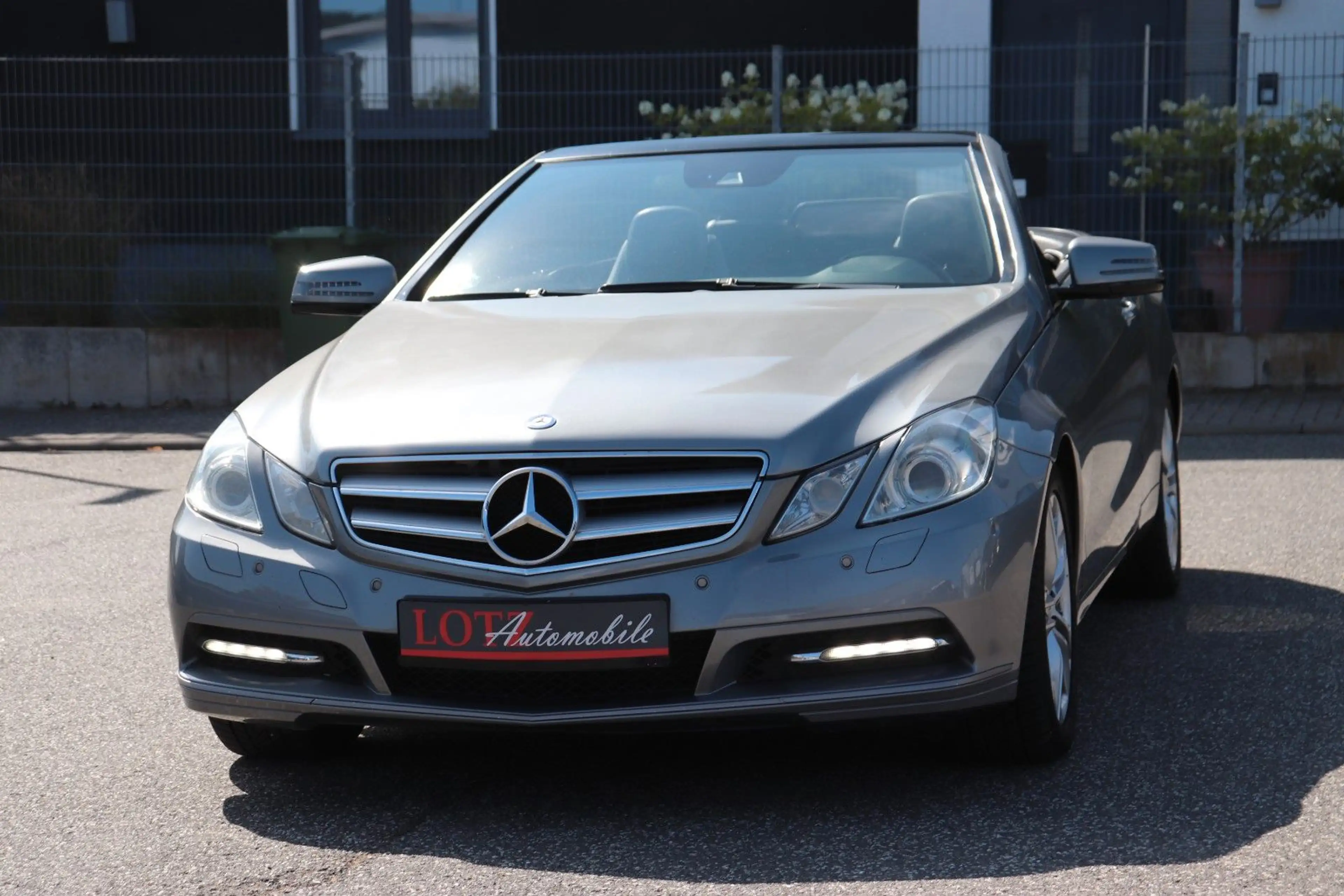 Mercedes-Benz E 350 E Cabrio CDI BlueEfficiency — photo 14