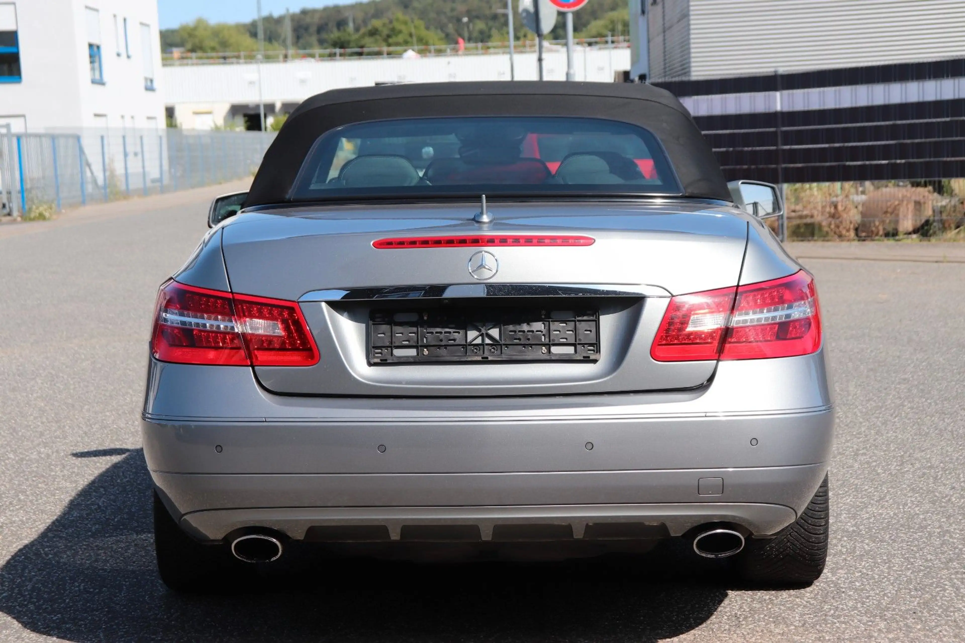 Mercedes-Benz E 350 E Cabrio CDI BlueEfficiency — photo 4