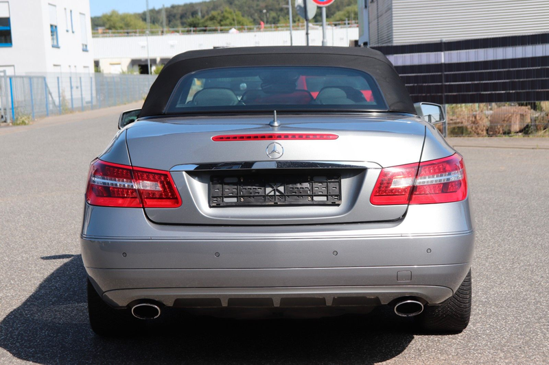 Mercedes-Benz E 350 E Cabrio CDI BlueEfficiency — photo 4