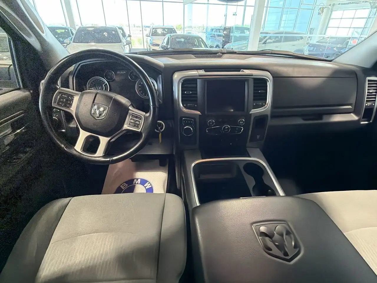 RAM 1500 снимка RAM 1500