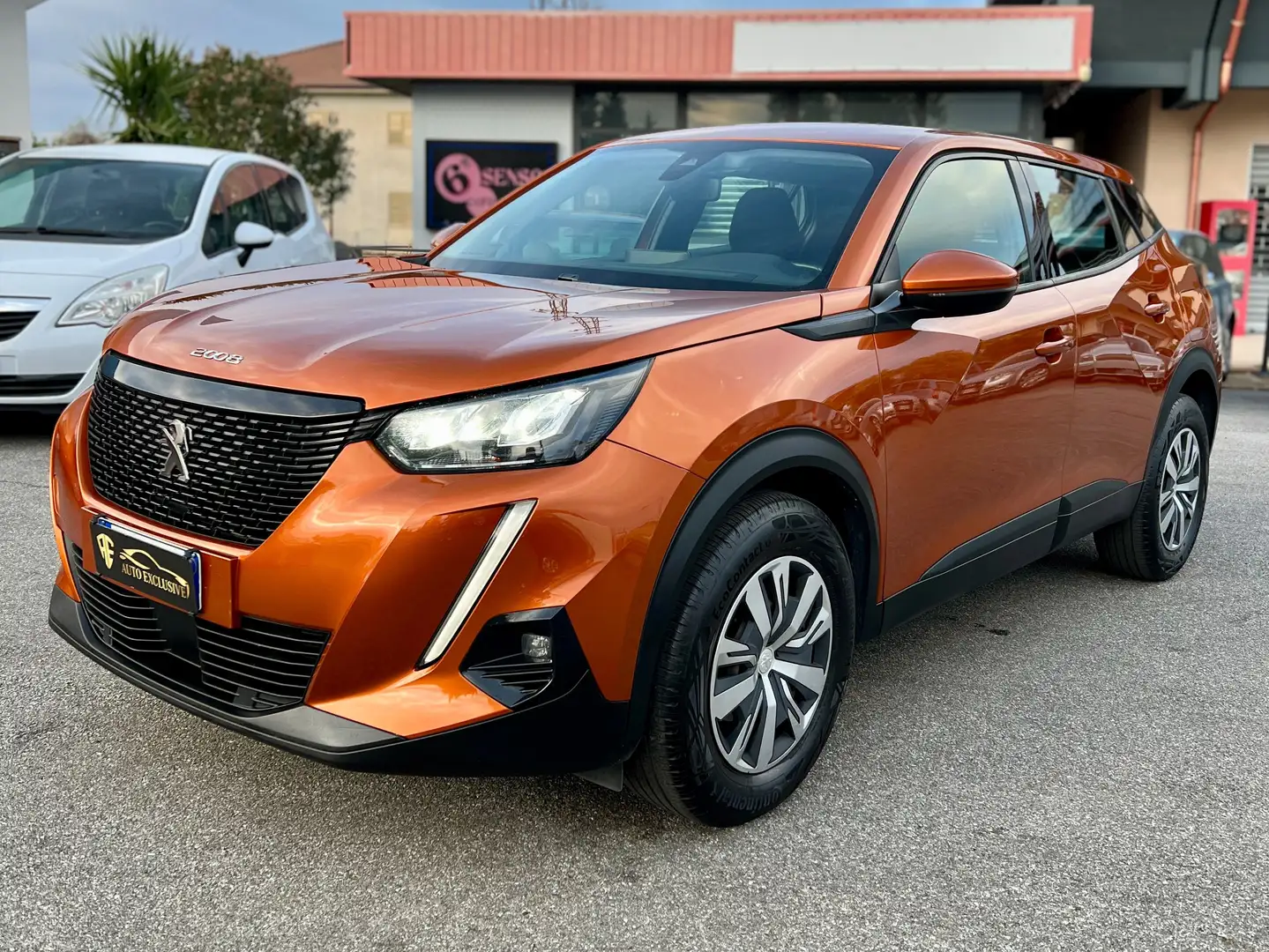 Peugeot 2008 2008 II 2020 1.5 bluehdi Allure Orange - 1