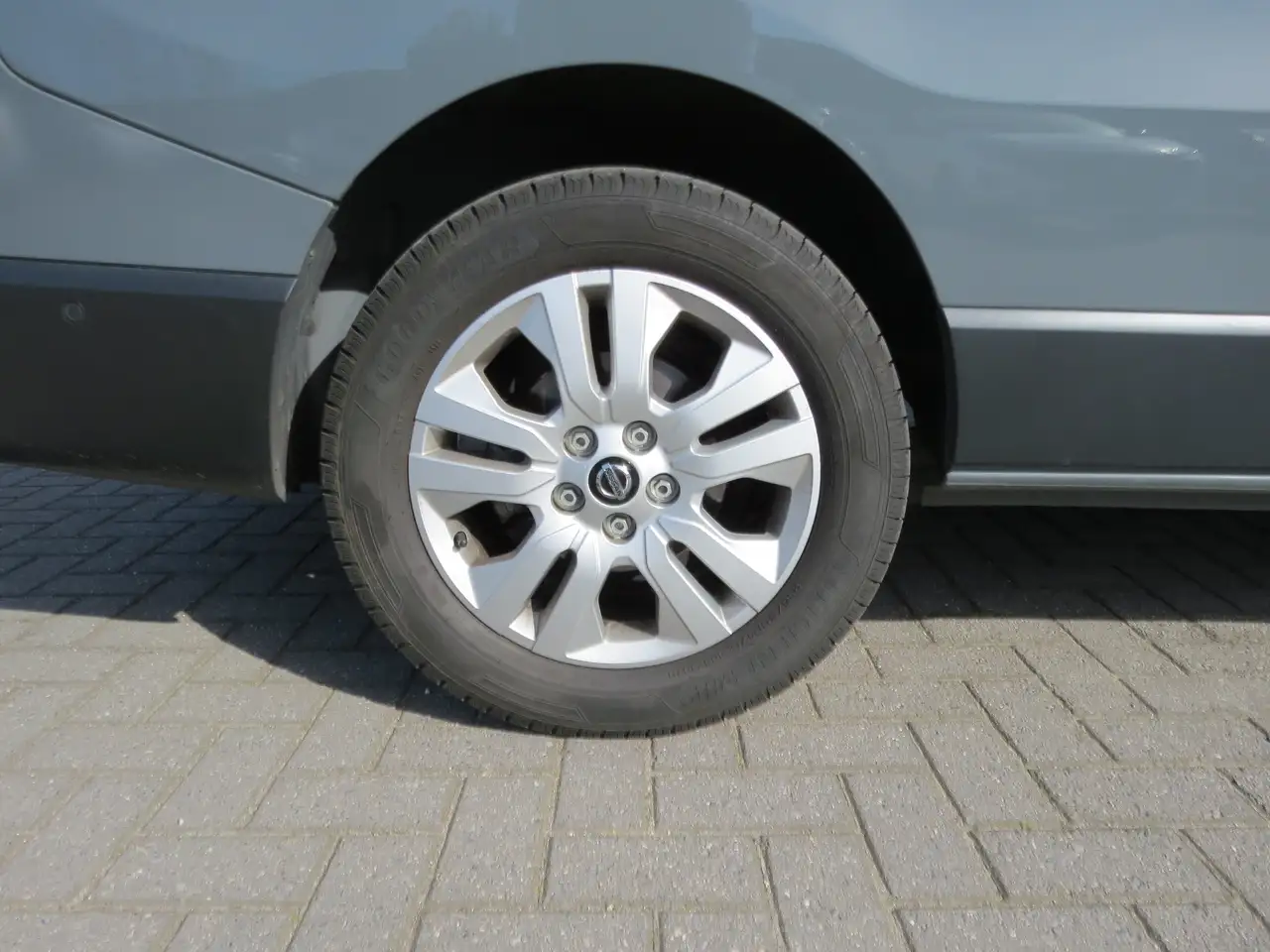 Nissan Primastar Primastar Tekna L2H1 Aut 8 Plaatsen 5