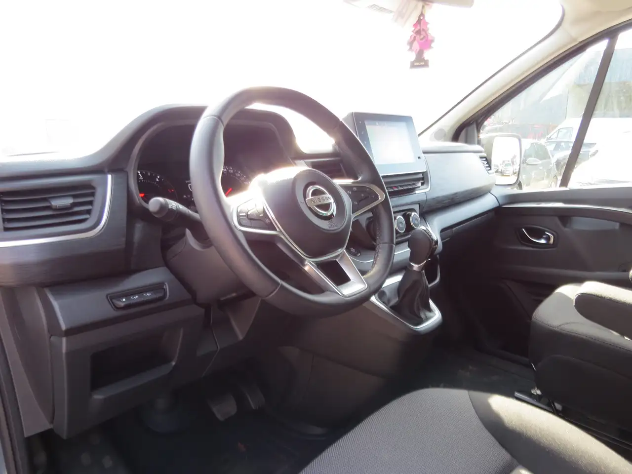 Nissan Primastar Primastar Tekna L2H1 Aut 8 Plaatsen 17