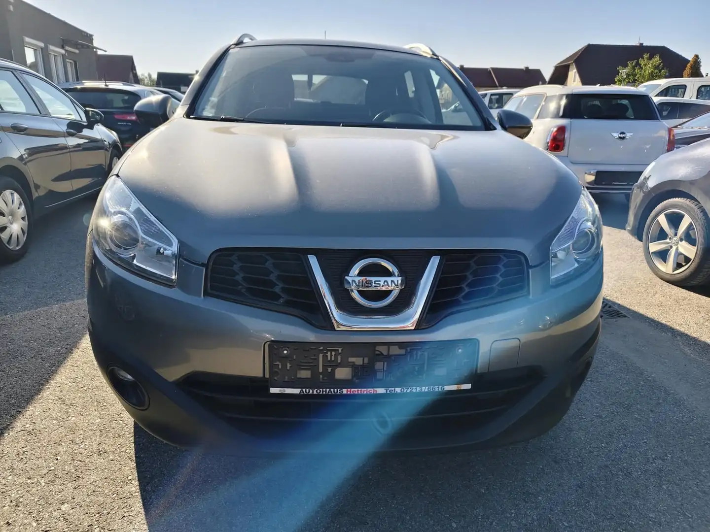 Nissan Qashqai+2 Visia Grau - 2